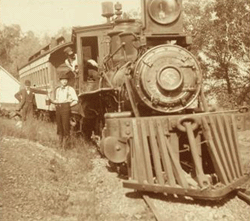 locomotive-cropped03